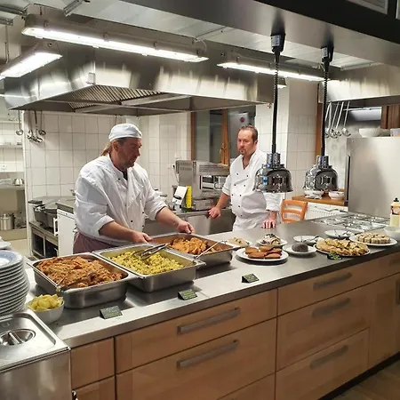 A Restaurace U Sousedů